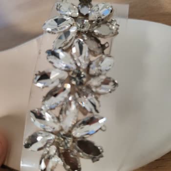 İlk Kullanımda Taşları Dökülen Ayakkabı Ve Reddedilen İade Talebi