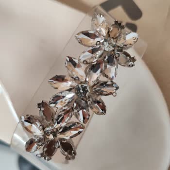 İlk Kullanımda Taşları Dökülen Ayakkabı Ve Reddedilen İade Talebi