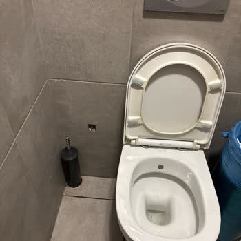 Arabica İzmir 2 Caddesi Şubesinde Süregelen Tuvalet Bakımsızlığı Ve Hijyen Sorunları