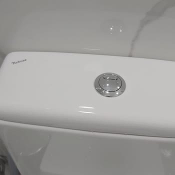 Klozetlerde Temizlenmeyen Siyah Lekeler Ve Garanti Sorunu