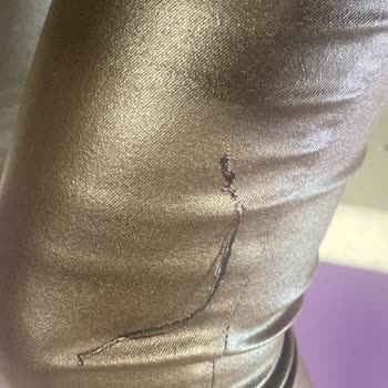 Pelin Şenoğlu Aldığım Pantolon İlk Kullanımda Soyuldu, Değişim Talebim Reddedildi