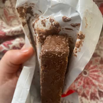 Aldığım Çikolatada Beklenmedik Renk Değişikliği Ve Beyaz Noktalar