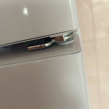 Kullanılmamış Buzdolabında Defolu Ürün Ve Çözüm Eksikliği Nedeniyle Mağduriyet