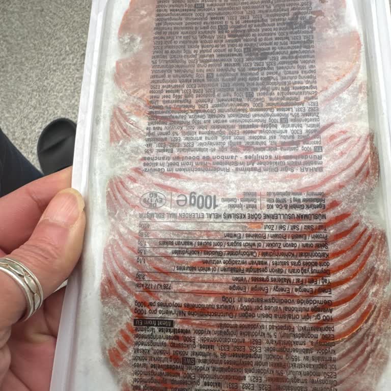 Son Kullanma Tarihi Geçmemiş Pastırmanın Küflü Çıkması Ve Mağduriyet