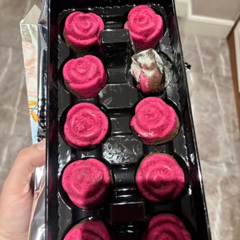 Çiçek Sepeti Küflenmiş Çikolata Hediye Ve Yetersiz Müşteri Desteği Nedeniyle Mağduriyet