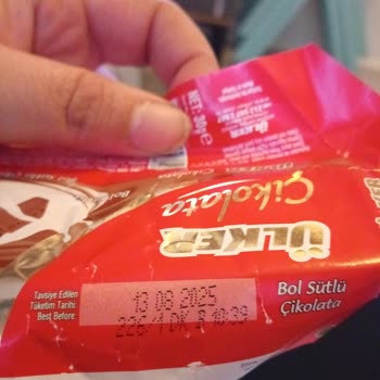 Çocuğum İçin Aldığım Ülker Sütlü Çikolatada Bozulma Ve Sağlık Riski