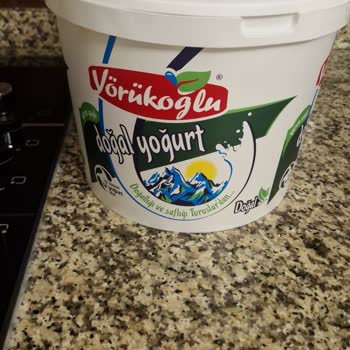 Taze Yoğurtta Küf Oluşumu Ve Sağlık Endişesi