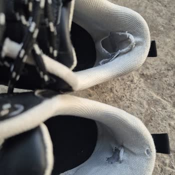 Kısa Sürede Deforme Olan Ayakkabı Ve Yetersiz Mağaza Çözümü