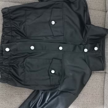 Yanıltıcı Ürün Görselleri Ve Kalitesiz Ceketlerle Yaşadığım Mağduriyet