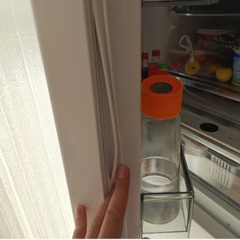 Yeni Alınan Buzdolabının Lastiği Kısa Sürede Yırtıldı, Garanti Kapsamına Alınmadı