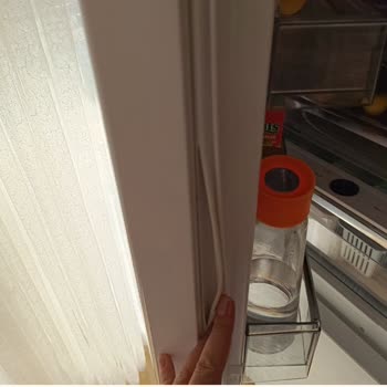 Yeni Alınan Buzdolabının Lastiği Kısa Sürede Yırtıldı, Garanti Kapsamına Alınmadı