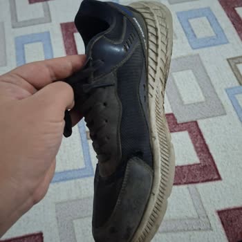 FLO’dan Aldığım Ayakkabının Kısa Sürede Dikişleri Açıldı, Değişim Talebim Reddedildi