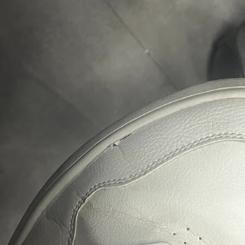 3 Ayda Deforme Olan Ayakkabıya Ödediğim Yüksek Ücret Mağduriyet Yarattı