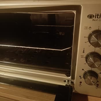 Fırın Izgarası Rayından Çıkıyor Güvenlik Riski Oluşturuyor