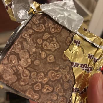 Bozuk Çikolata Satışı Ve Sağlık Endişesi