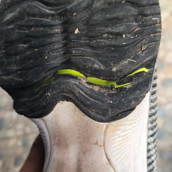 Kısa Sürede Deforme Olan Nike Air Zoom Tempo Next% Ayakkabısı Hayal Kırıklığı Yarattı