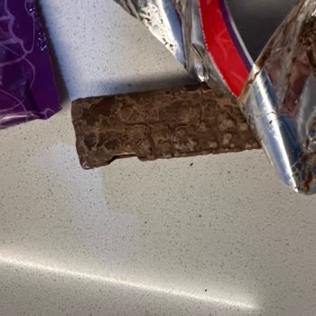 Torku Gofretin Ambalajı Açıldığında Küflü Çıkması Endişe Yarattı