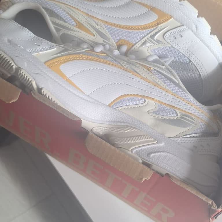 Siparişimde Yanlış Renk Ayakkabı Gönderimi Ve Sorunun Tekrarlanması