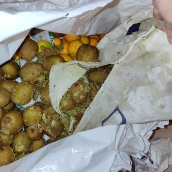 Yurtiçi Kargo Kolinin Aktarma Merkezinden Kutusu Parçalanmış Şekilde Gelmesi