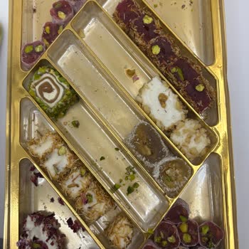 Tuğba Kuruyemiş Aldığım Lokumun İçinden Kurt Çıkması Nedeniyle Yaşadığım Hijyen Ve Sağlık Sorunu