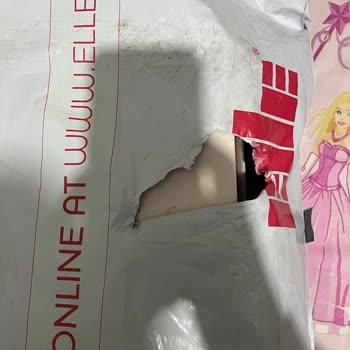 Hasarlı Ve Kusurlu Ürün Teslimatı Sonrası Hayal Kırıklığı