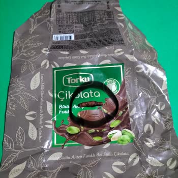 Torku Antep Fıstıklı Çikolatadan Çıkan Yabancı Madde Şoku