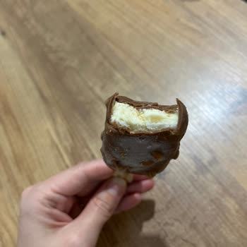 A101 Esenyurt Şubesinde Sürekli Bozulmuş Magnum Dondurma Sorunu