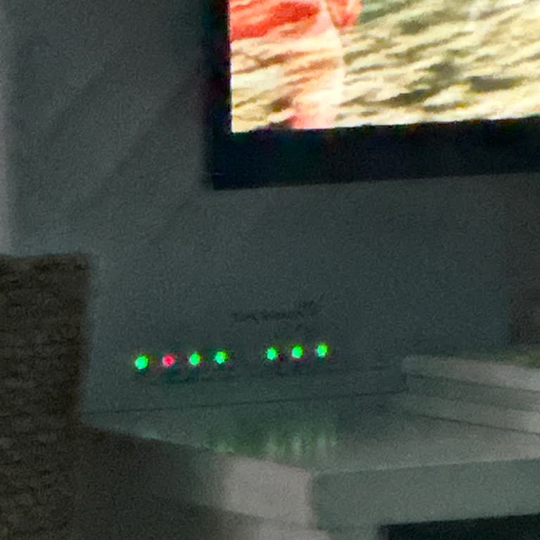 Sürekli İnternet Kesintileri Nedeniyle İşlerim Aksıyor, Kalıcı Çözüm Bekliyorum