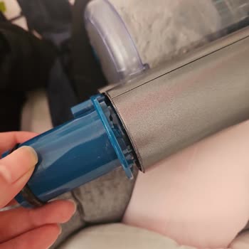 Philips 8000 Aqua Süpürgede Kronik Plastik Parça Kırılması Ve Garanti Sorunu