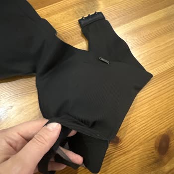 Siyah Sütyen İlk Yıkamada Açıldı Mağduriyetimin Giderilmesini İstiyorum