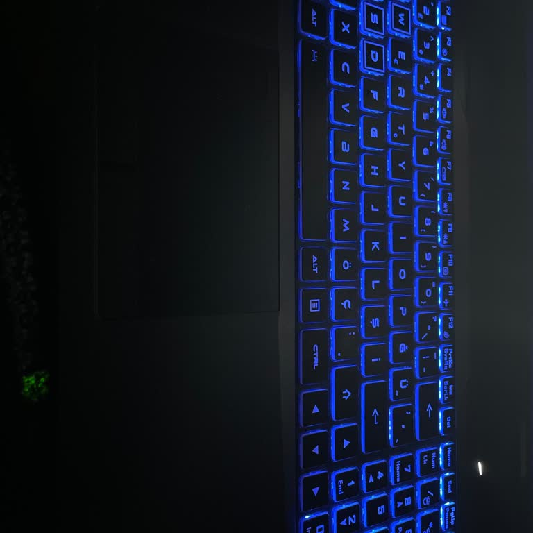 Yeni Aldığım Laptopta Klavye Işığı Sorunu Mağduriyet Yaşatıyor