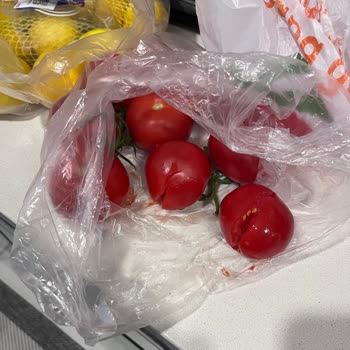 Migros Sanal Market’ten Ezilmiş Ve Deforme Domates Teslimatı Sonrası İade Sorunu