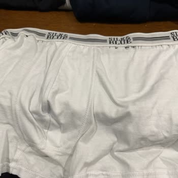 Aldığım Boxerlar Dar Çıktı, Dikişleri Attı Ve Mağazadan Çözüm Alamadım