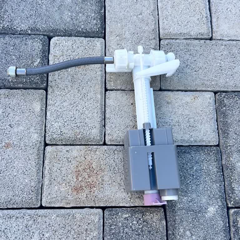 Satın Aldığım Rezervuarların Su Kaçırma Sorunu Giderilmiyor, Yetkili Servisten Destek Alamıyorum