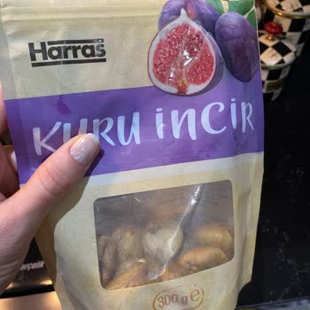 Yeni Tarihli Kuru İncir Paketinden Böcek Çıkması Hijyen Endişesi Yarattı