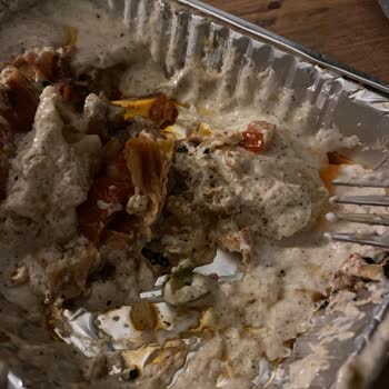 Korikos Tantuni Yanık ve Yenmeyecek Ürünler, İlgisiz Şube: Hem Paramız Hem Güvenimiz Zedelendi