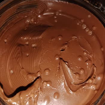 Son Kullanma Tarihi Geçmemiş Nutella'da Tanecikli Ve Bozuk Görünüm Şoku