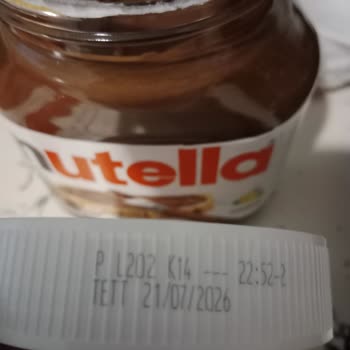 Son Kullanma Tarihi Geçmemiş Nutella'da Tanecikli Ve Bozuk Görünüm Şoku