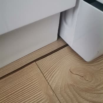 Yeni Alınan Arçelik Bulaşık Makinesi Su Sızdırıyor, Parkelerim Zarar Gördü Ve Servis Desteği Yetersiz