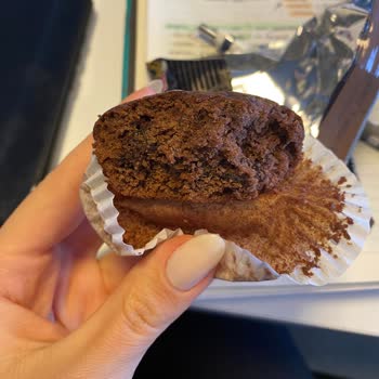 Eti Brownie Gold: Kupkuru Ve Kalitesiz Ürün Şoku!