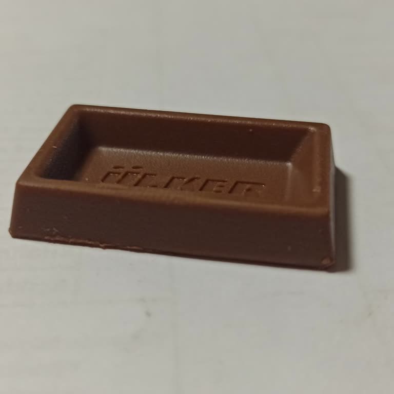 Ülker Napoliten Çikolatanın Eksik İçerikli Çıkması Ve Yetersiz Müşteri Hizmeti