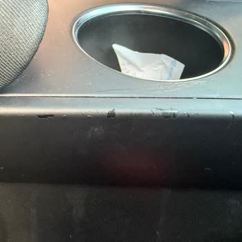 Yeni Araçta Orta Konsol Kabarması Ve Soyulması Mağduriyeti