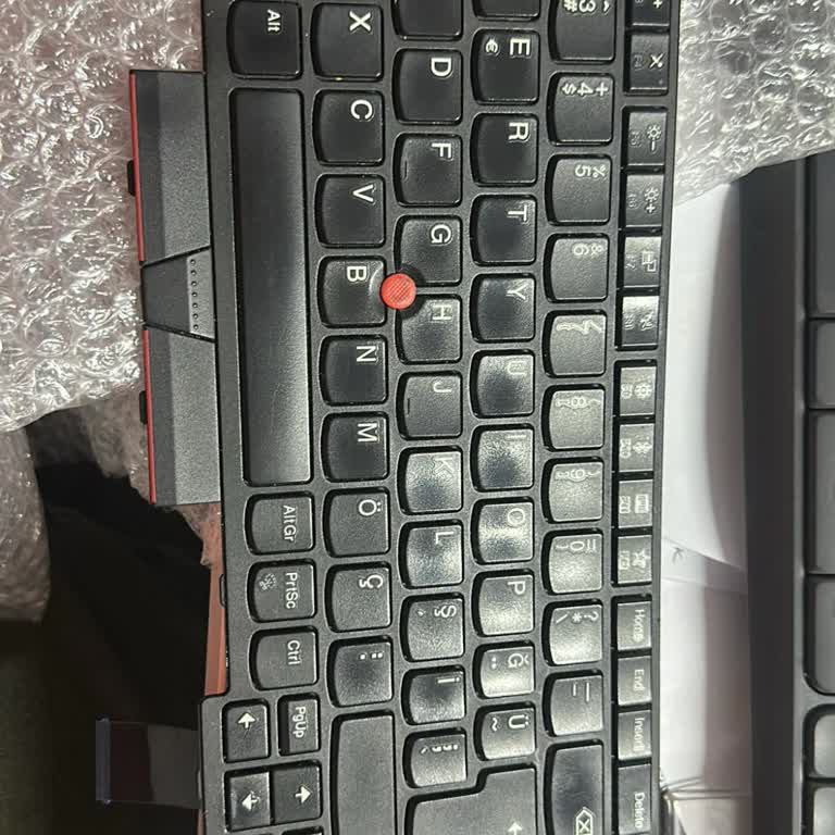 Eksik Tuşlu Ve Faturasız Klavye: İade Ve Fatura Talebim Cevapsız Kaldı