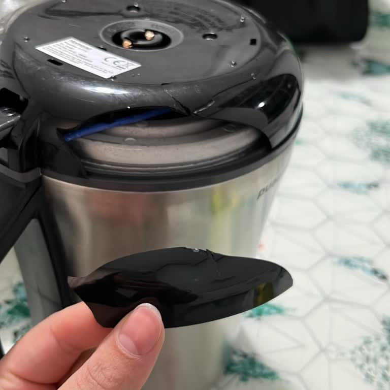 Kırık Ürün Teslimi Sonrası Çözülmeyen İade Ve Bilgilendirme Sorunu