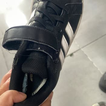 Kısa Sürede Deforme Olan Çocuk Ayakkabısı İçin İade Talebi Ve Mağduriyet