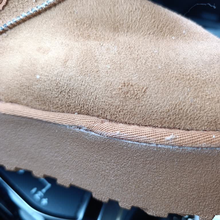 Lovesneakertr Sipariş Edilen Ayakkabı Görselden Farklı Geldi, İade Talebime Dönüş Yapılmıyor