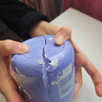 Kırık Ve Akmış Krem İçin Mağaza Ve Müşteri Hizmetlerinden Çözüm Alamadım