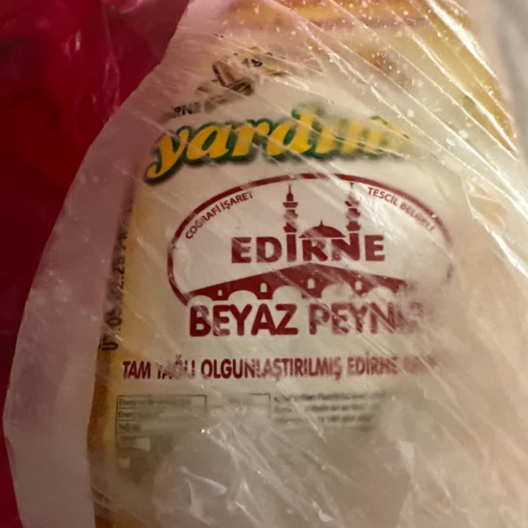 Taze Olması Gereken Peynir Bozuk Çıktı, İade Ve Açıklama Talep Ediyorum