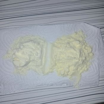 Mama Kutularında Farklı Koku Ve Renk, Bebeğimin Sağlığı Risk Altında