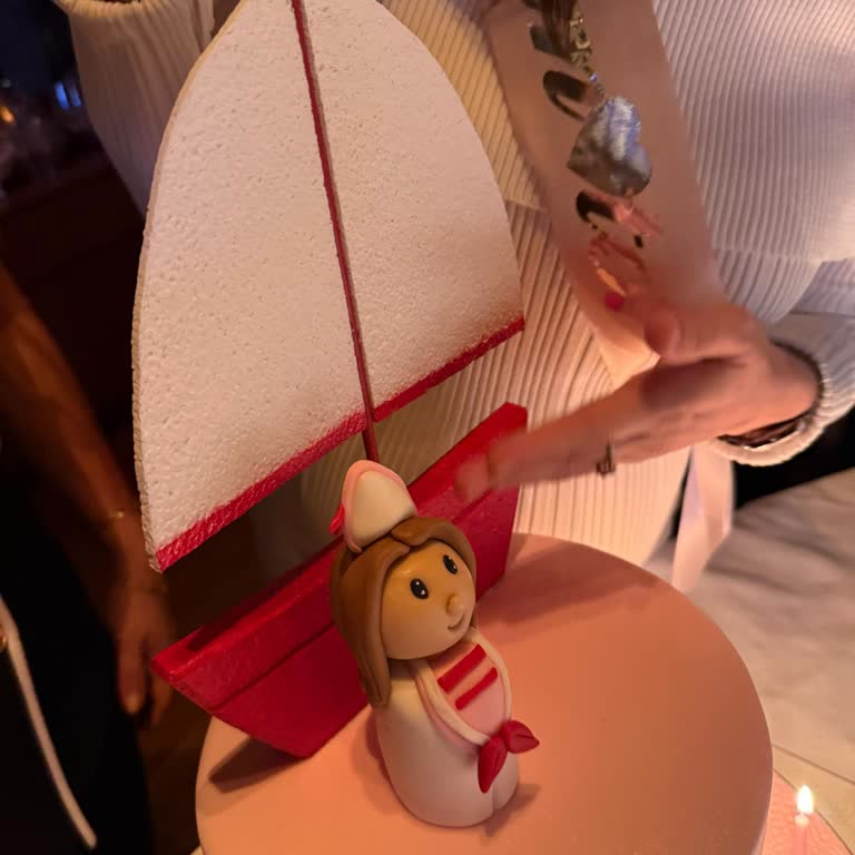 Pelit Pastanesi Bebek Kutlaması İçin Yanlış Pasta Tasarımı Ve Yetersiz Çözüm